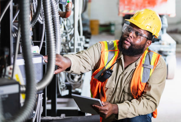 Best Affordable Emergency Electrician  in Unionville, MO